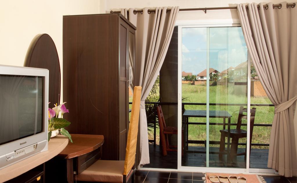 Hotel Baan Puang Petch Chiang Mai Exterior foto