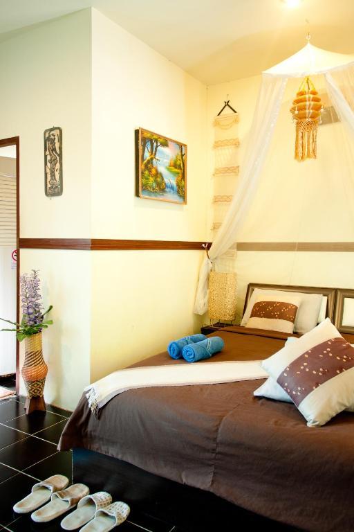 Hotel Baan Puang Petch Chiang Mai Habitación foto